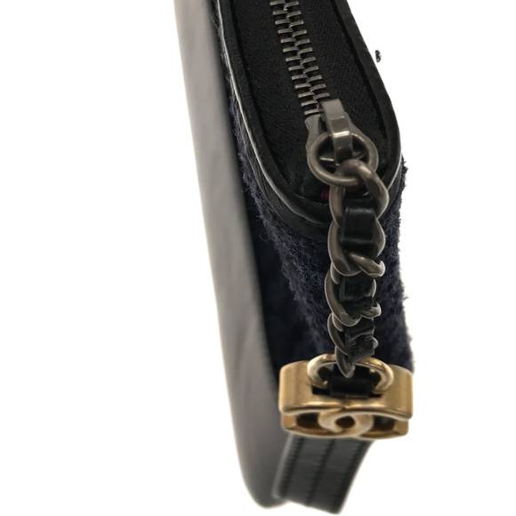 CHANEL Gabrielle Clutch Bag - Picture 7 of 12